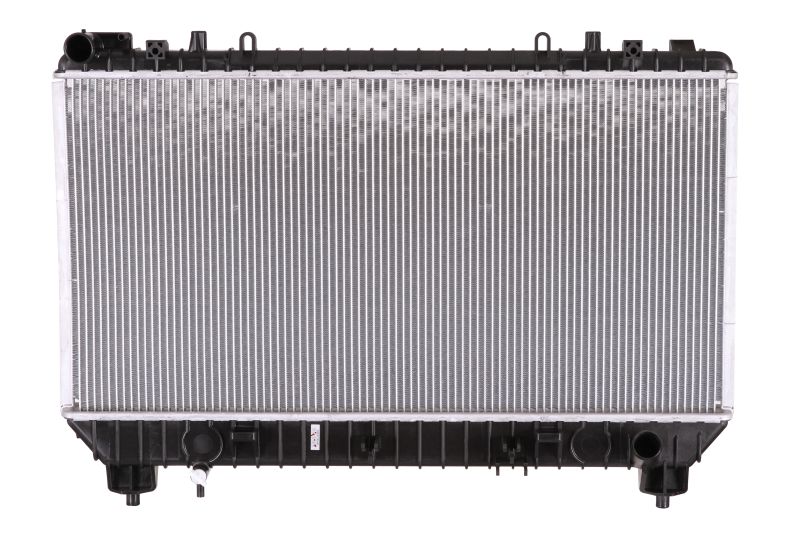 Радиатор охлаждения двигателя NISSENS 69095
