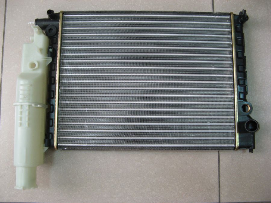 Радиатор охлаждения двигателя NRF 58776