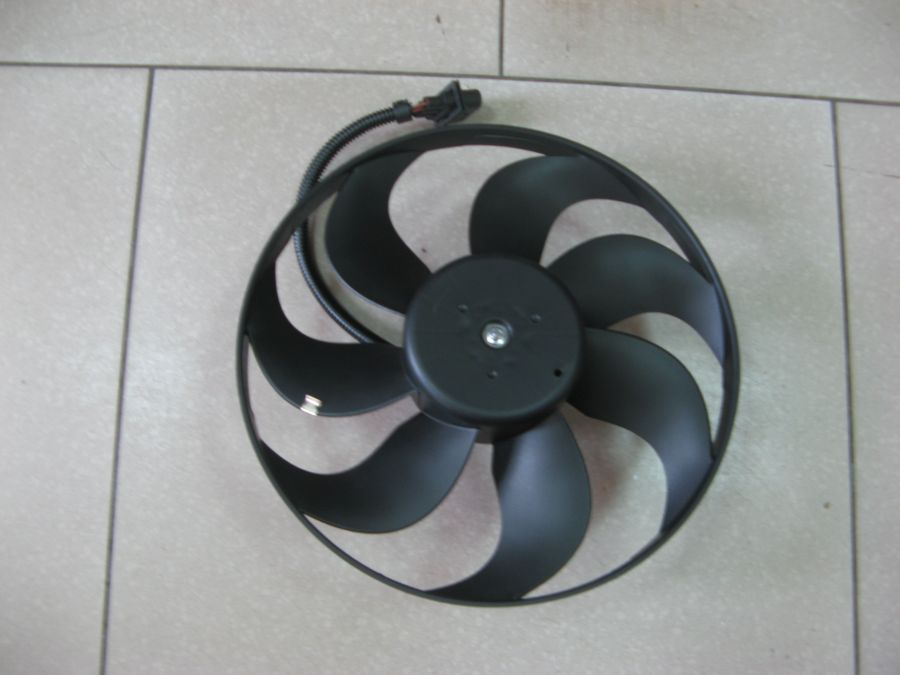 Вентилятор радиатора THERMOTEC D8W007TT
