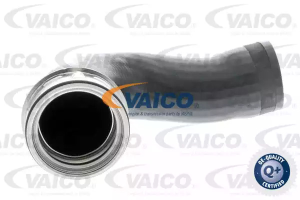 Патрубок интеркулера VAICO V103768
